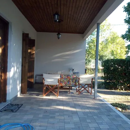 With Garden In Greece אולימפיה